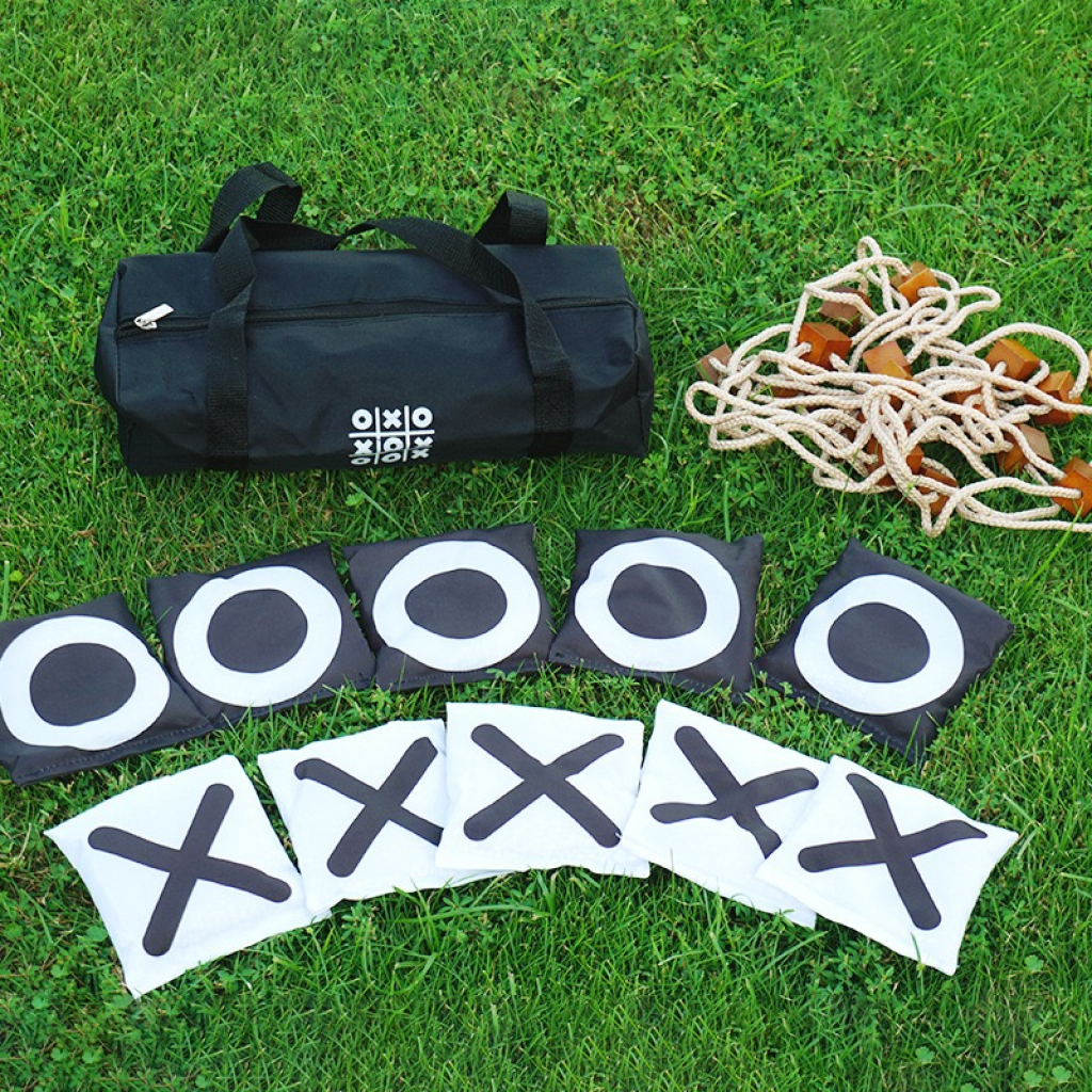 lawn tic-tac-toe game set